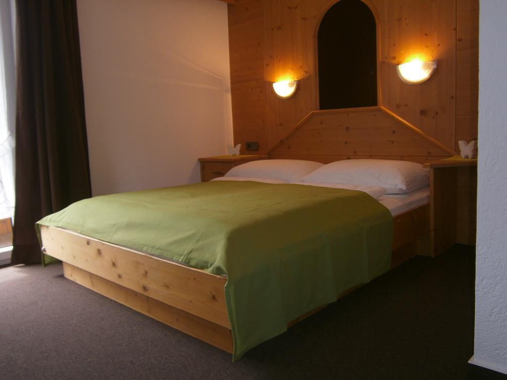 Haus Wiesenheim Fw Oetztal レンゲンフェルト エクステリア 写真