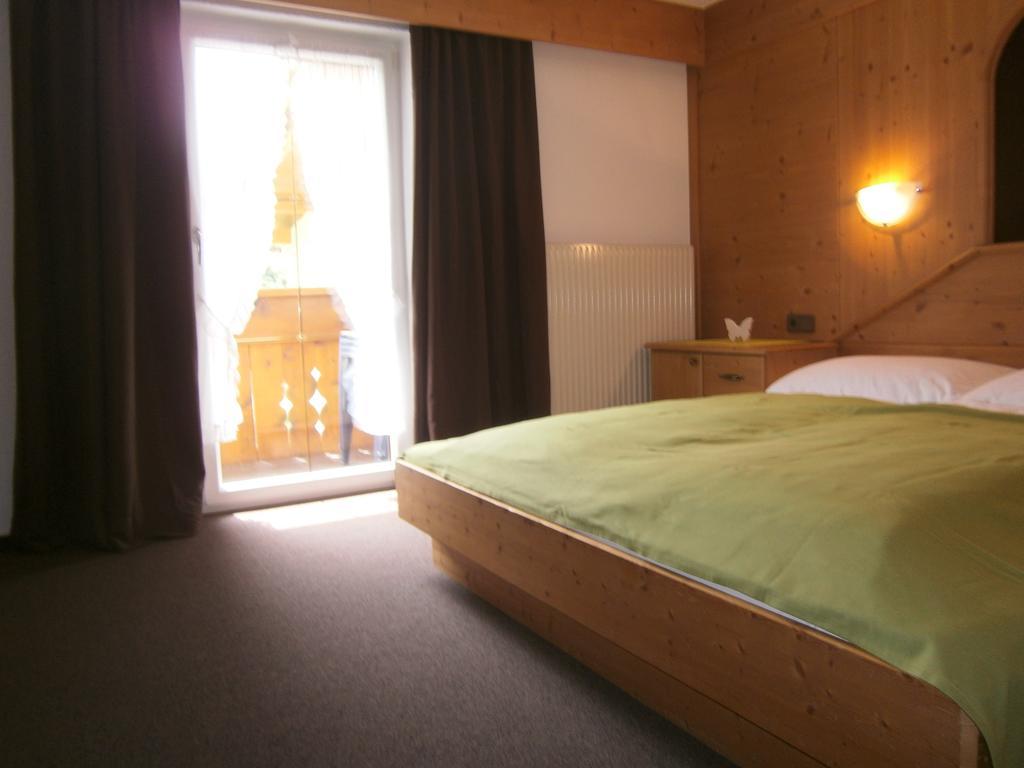Haus Wiesenheim Fw Oetztal レンゲンフェルト エクステリア 写真