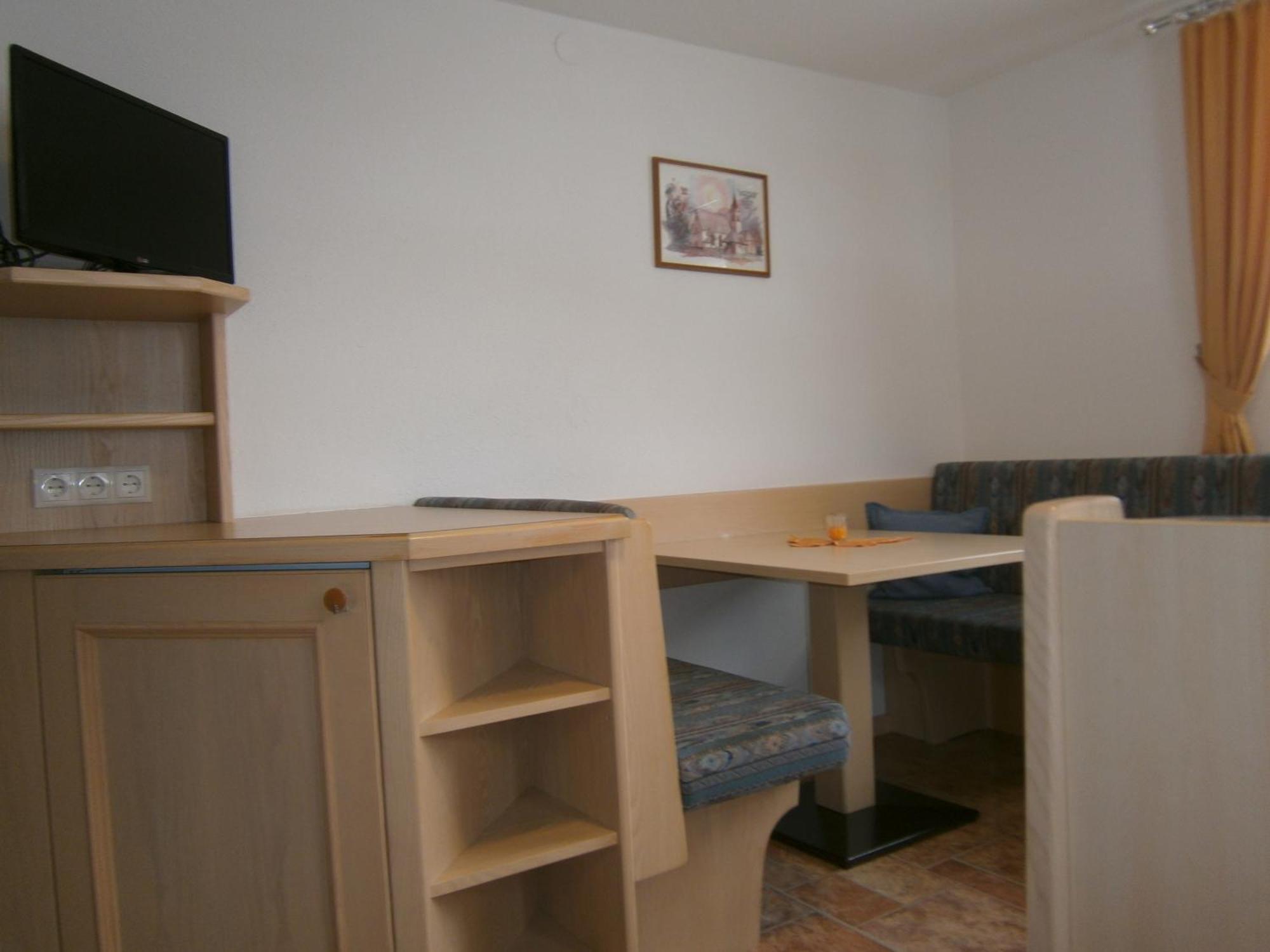 Haus Wiesenheim Fw Oetztal レンゲンフェルト 部屋 写真