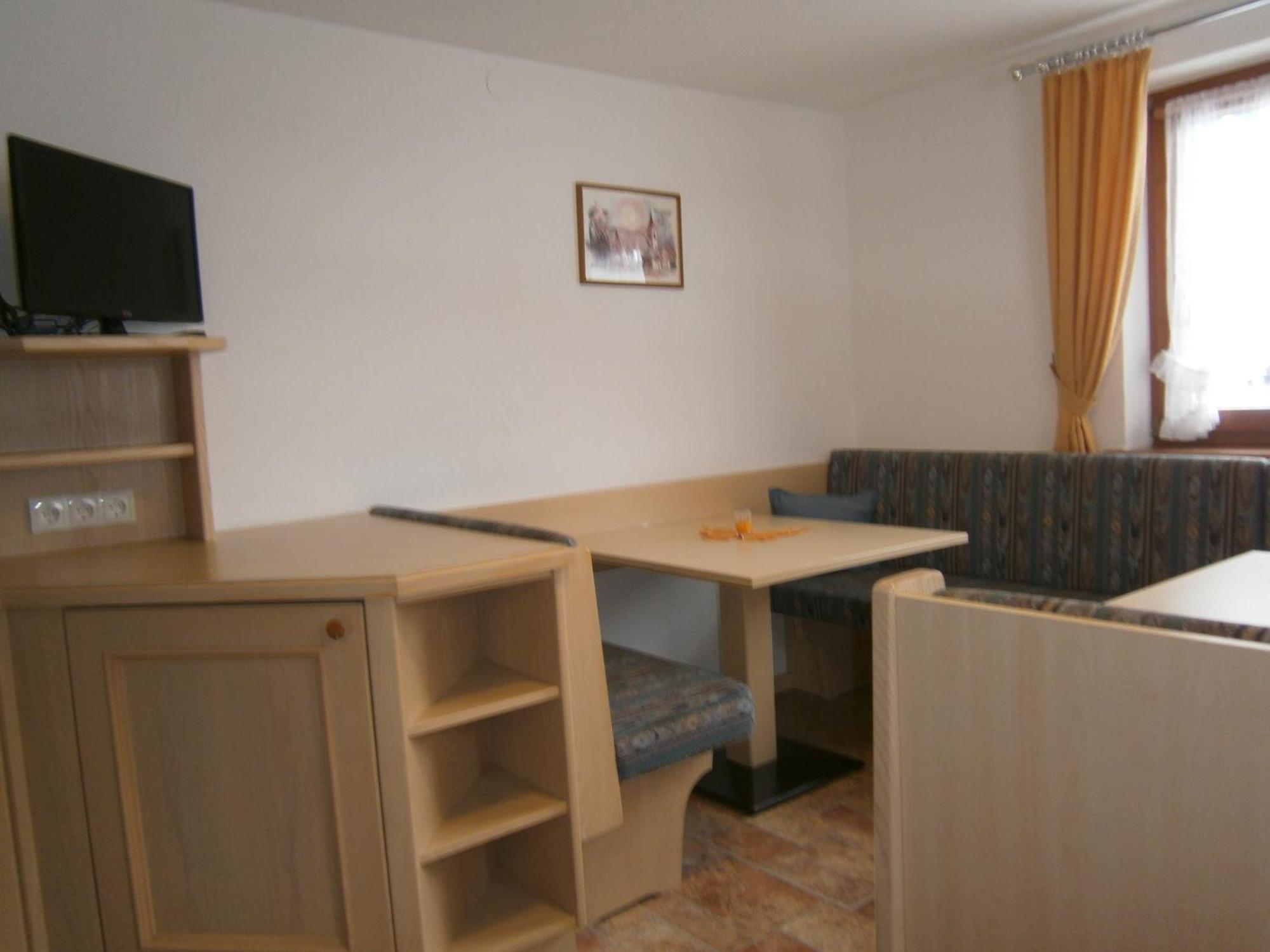 Haus Wiesenheim Fw Oetztal レンゲンフェルト 部屋 写真